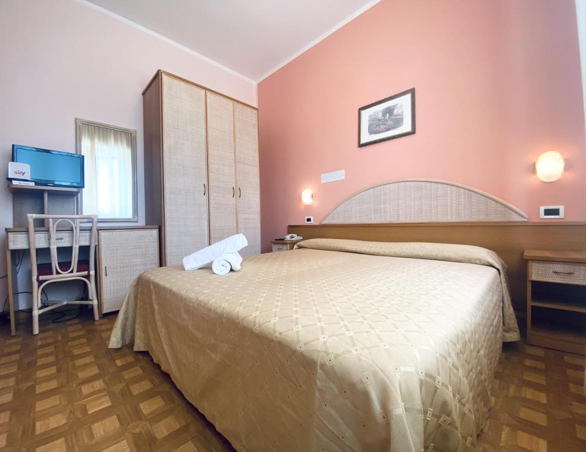 Hotel Villa Grazia تْشيزيناتيكو المظهر الخارجي الصورة