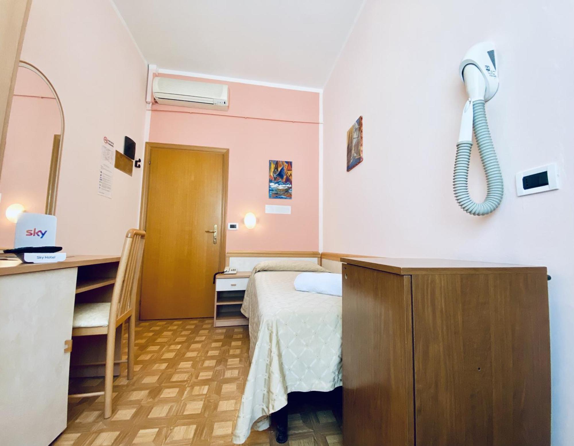 Hotel Villa Grazia تْشيزيناتيكو الغرفة الصورة
