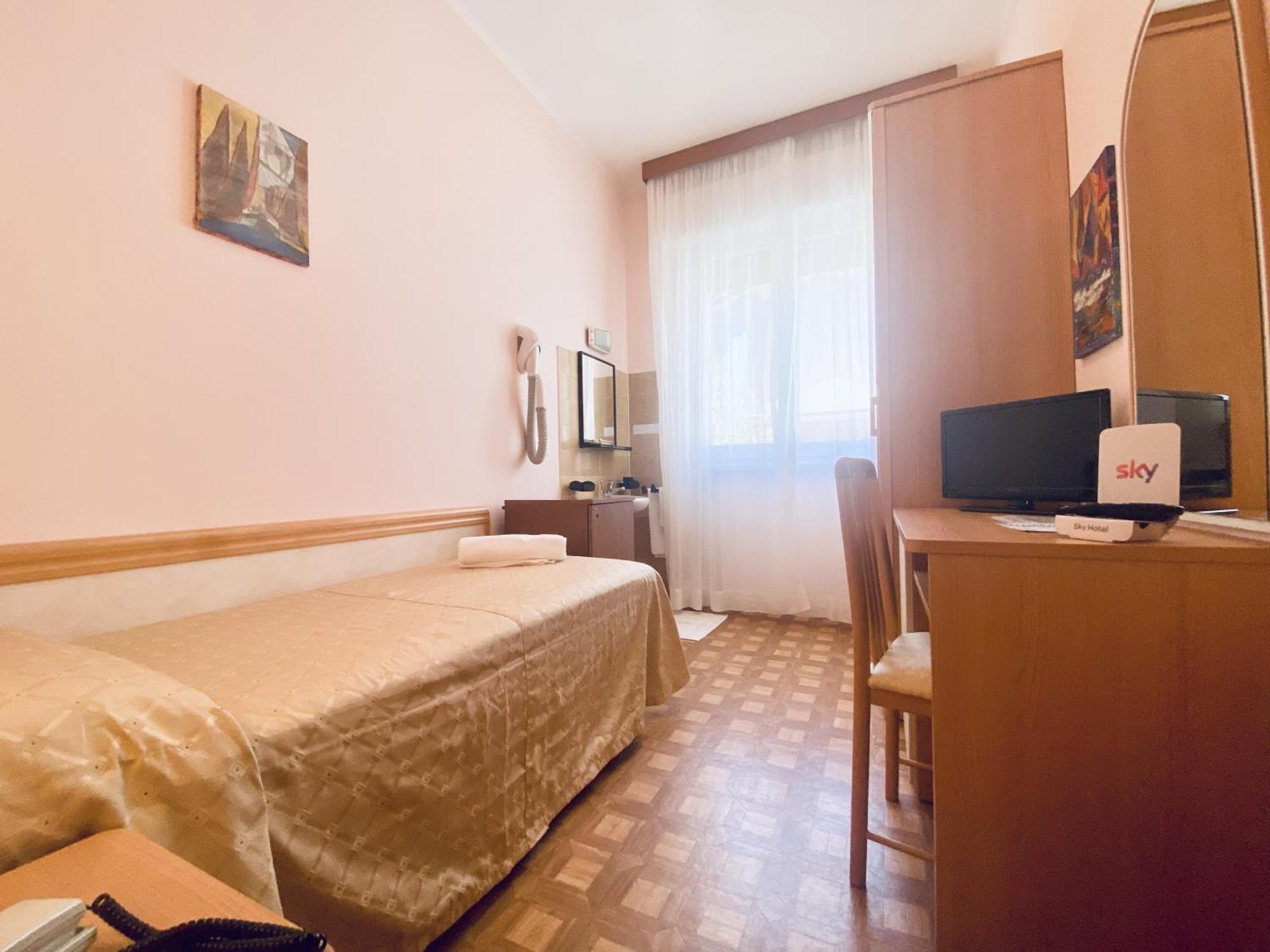 Hotel Villa Grazia تْشيزيناتيكو الغرفة الصورة