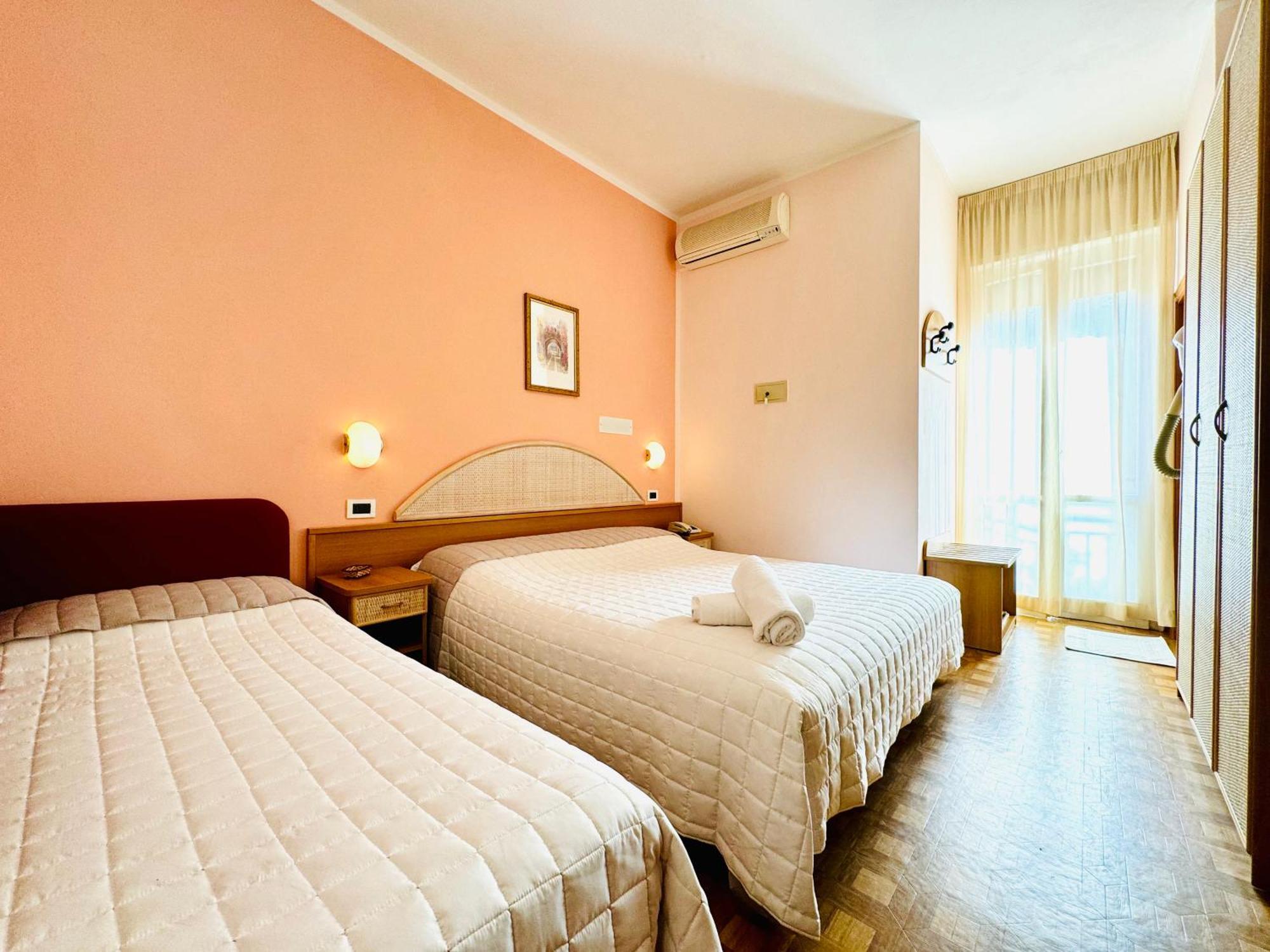 Hotel Villa Grazia تْشيزيناتيكو المظهر الخارجي الصورة