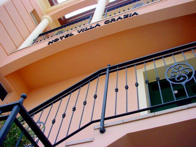 Hotel Villa Grazia تْشيزيناتيكو المظهر الخارجي الصورة